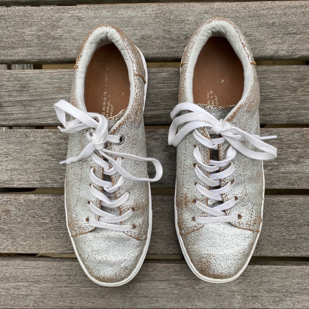 TOMS Silver Metallic Lennox Low Top Platform Lace Up Sneaker Size 6.5 - Picture 5 of 11